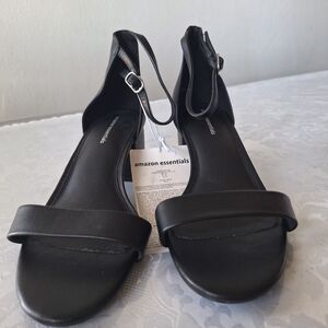 Amazon Essentials Black Ankle-Strap Block Heel Sandals